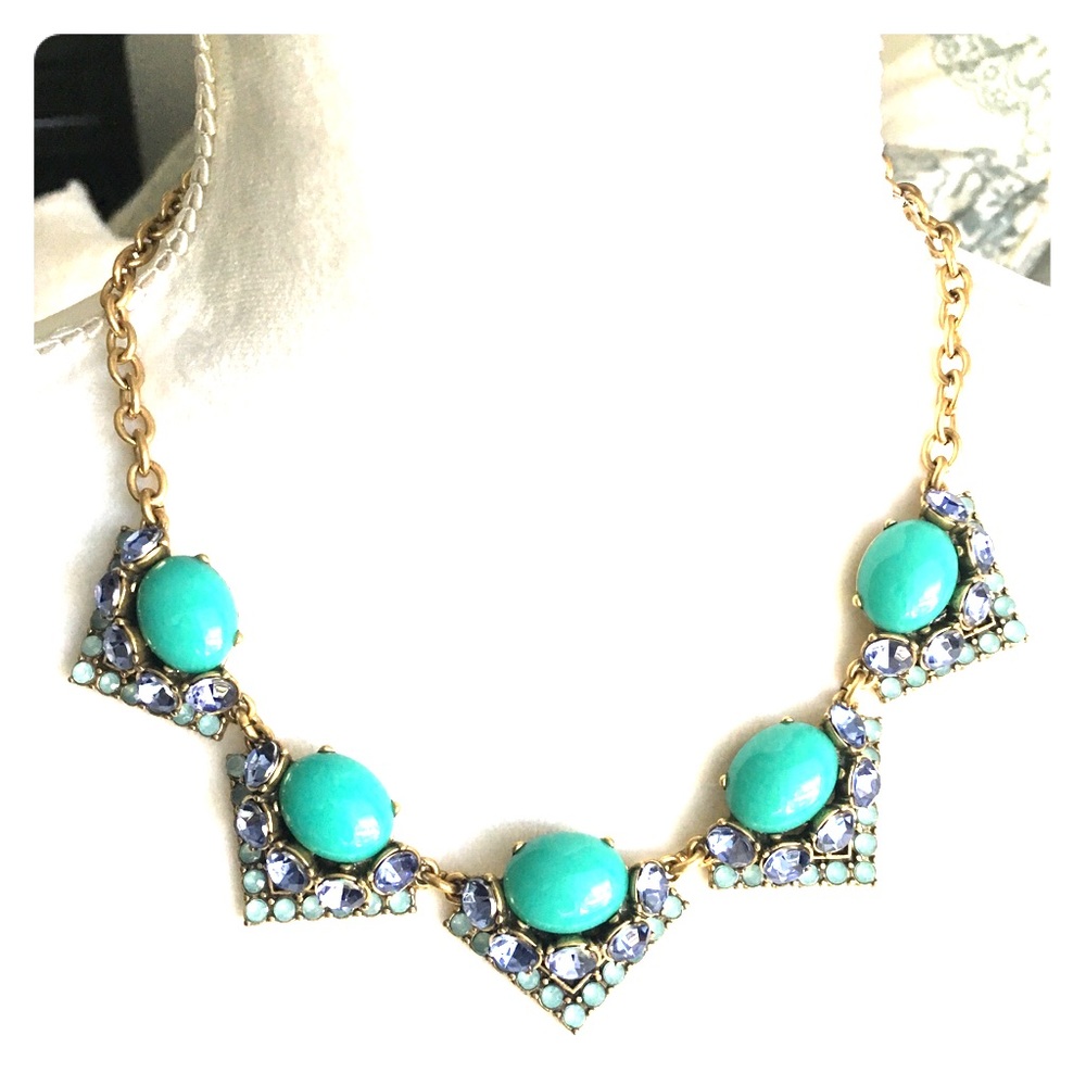 Stella & Dot retired statement necklace.